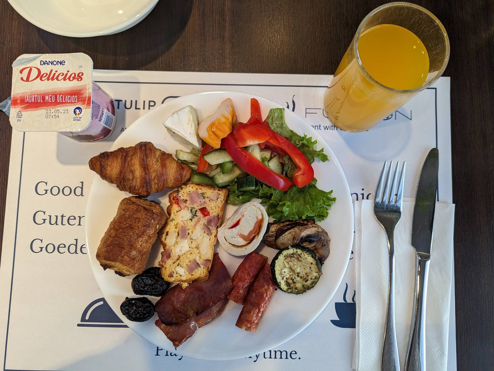 Golden Tulip Ana Tower Hotelの朝食ビュッフェ