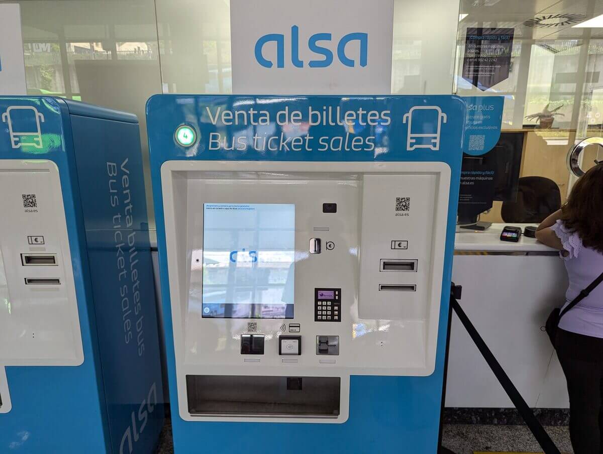 ALSAの自動券売機 Venta de billetes Bus ticket salesの表示