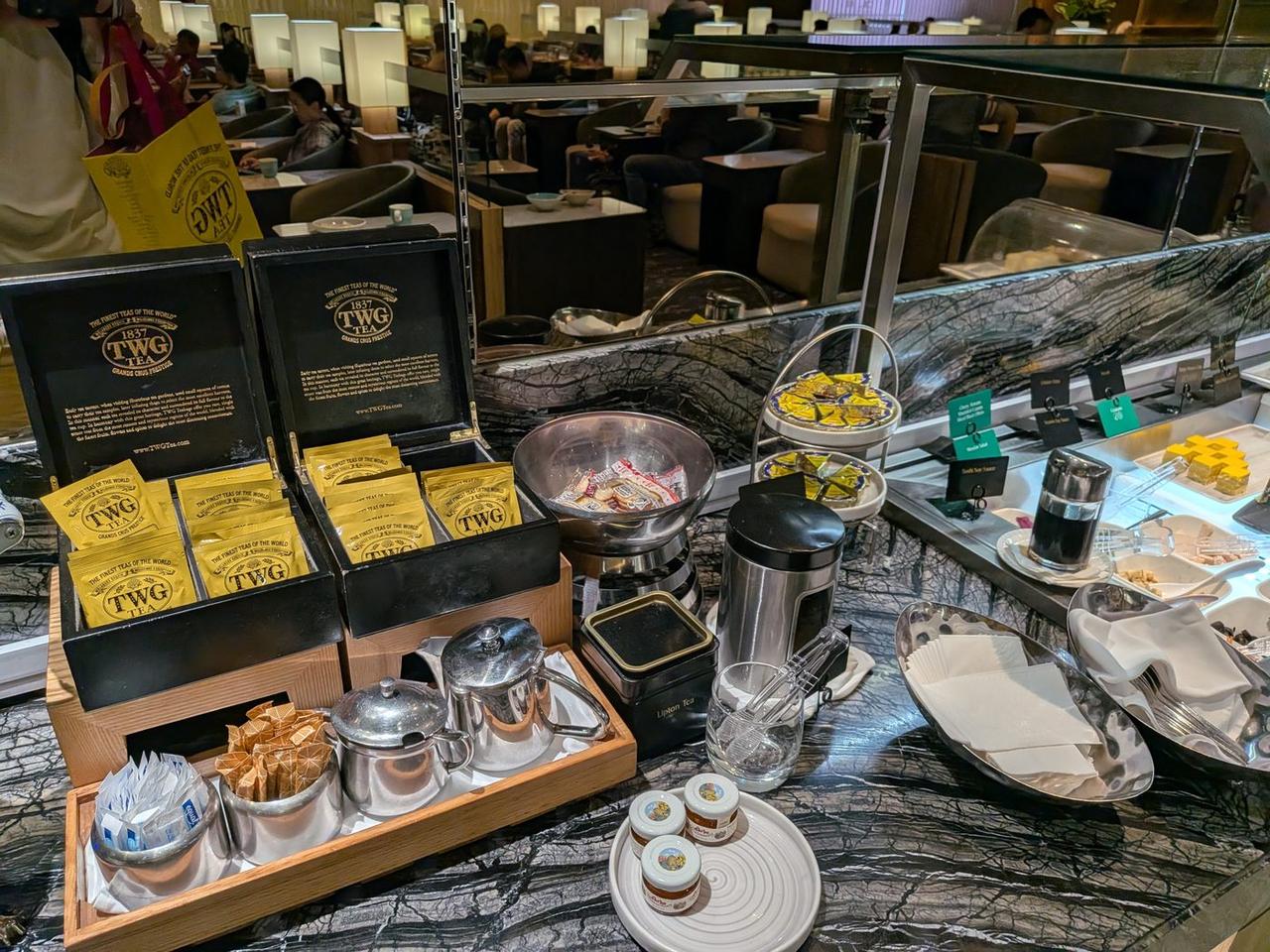 クリスフライヤー・ゴールドラウンジに置かれたTWG TEAのティーバッグ